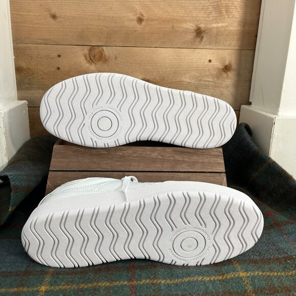 New Balance CT302 Sneakers - Picture 2 of 3